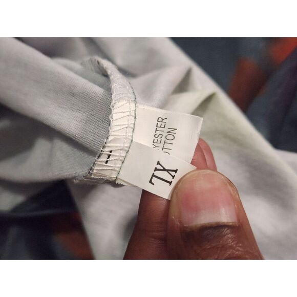 "Mama" Graphic Tee | Airbrush-Style Floral Print | Size XL - Picture 5 of 6